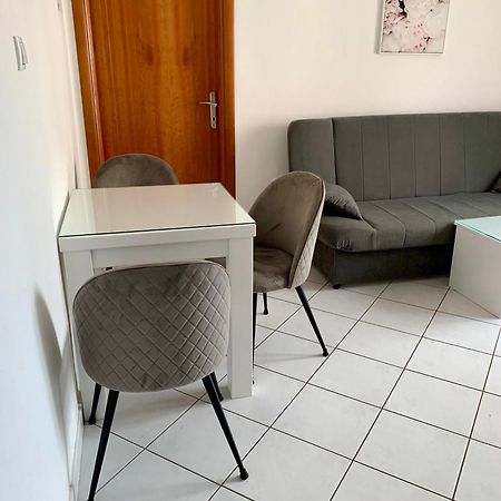 Apartments Lepur Водице Екстериор снимка