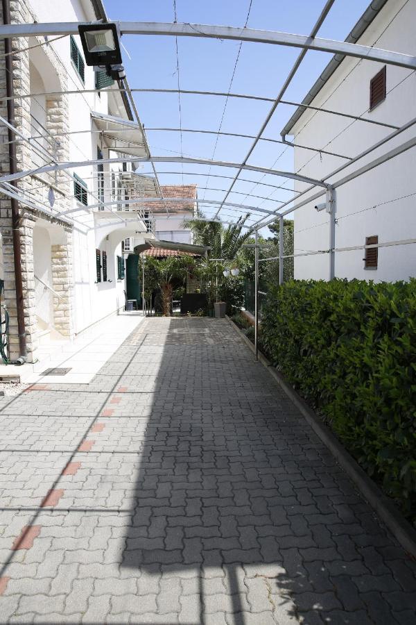 Apartments Lepur Водице Екстериор снимка