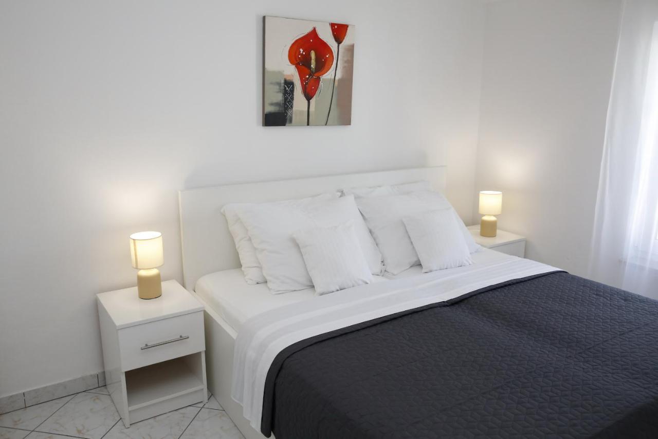 Apartments Lepur Водице Екстериор снимка