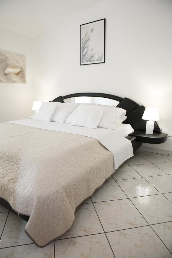 Apartments Lepur Водице Екстериор снимка