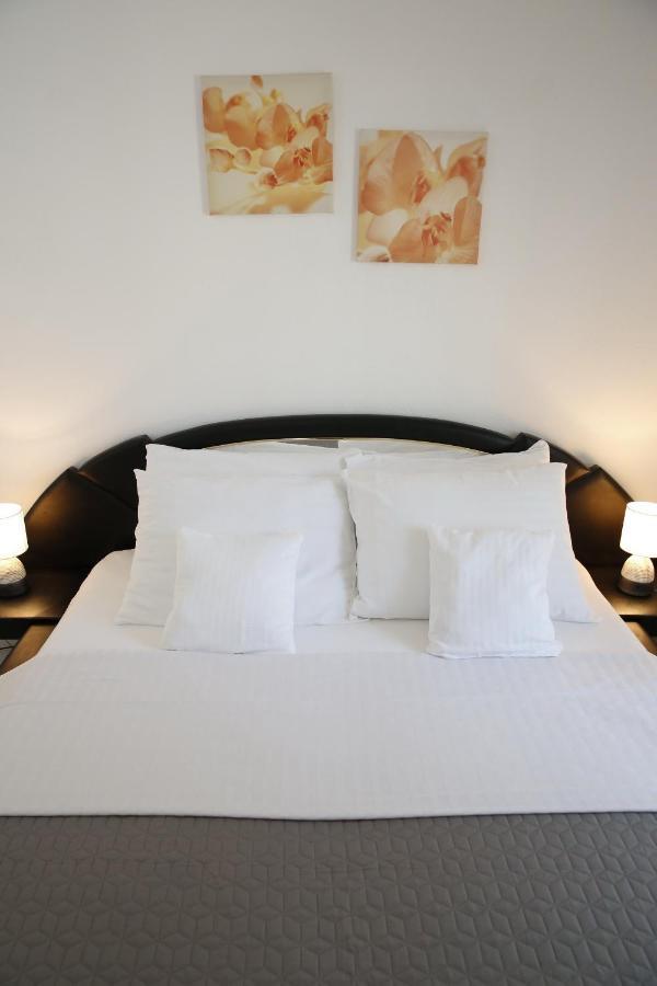 Apartments Lepur Водице Екстериор снимка