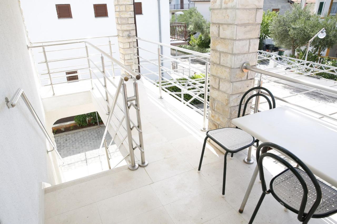 Apartments Lepur Водице Екстериор снимка