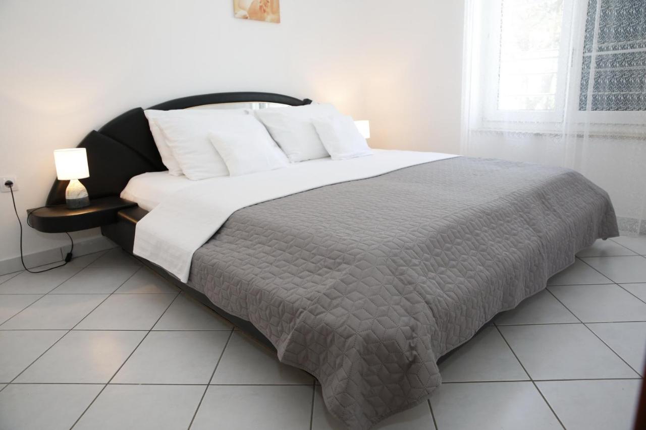 Apartments Lepur Водице Екстериор снимка
